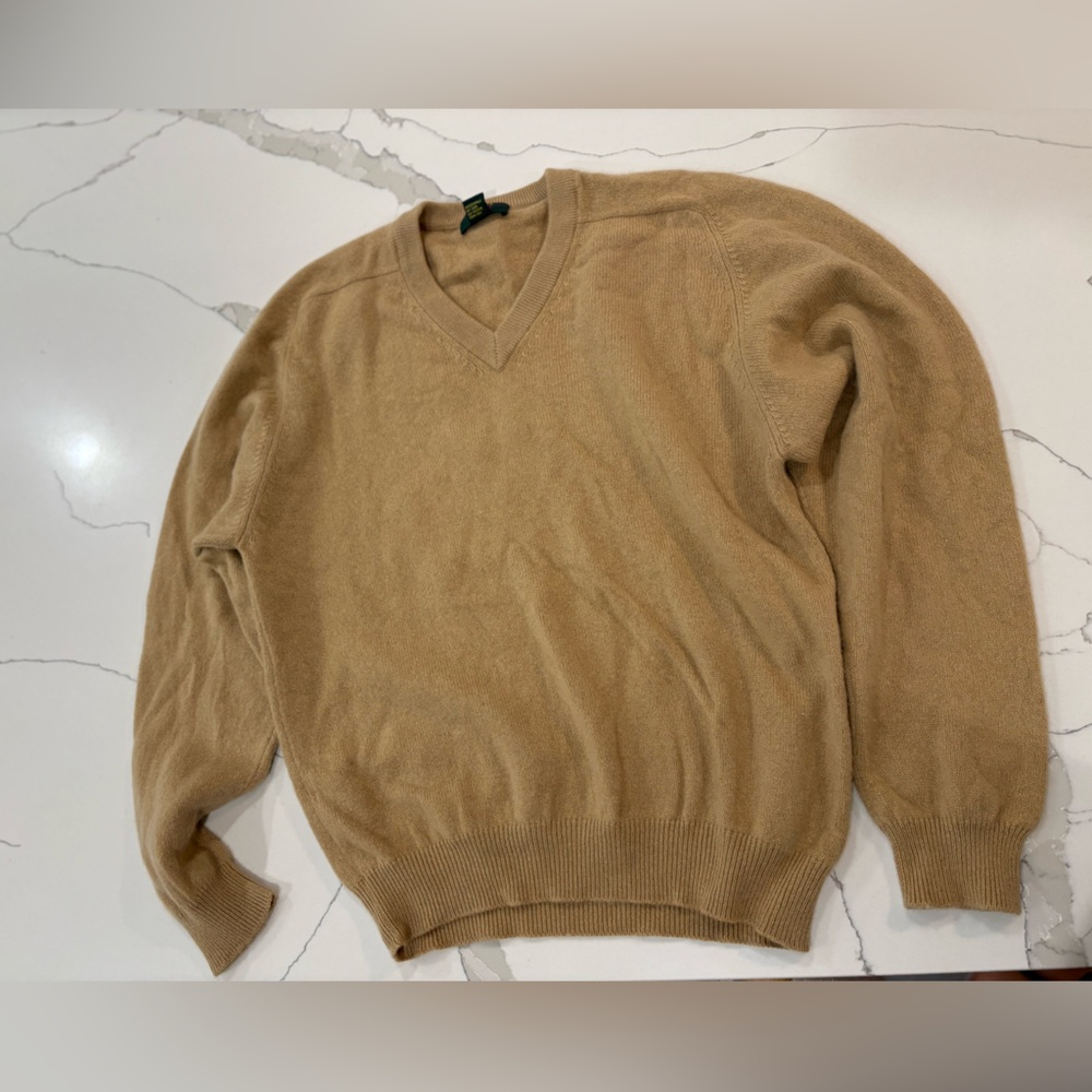 Club Room 100% cashmere V-Neck Sweater in Tan